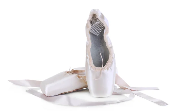 Chaussures de pointe de ballet isolées sur blanc — Photo