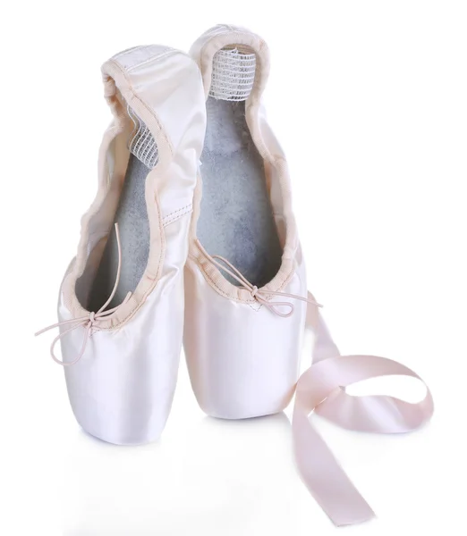 Chaussures de pointe de ballet isolées sur blanc — Photo