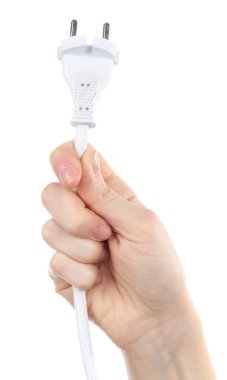 Elektrik fişi üzerinde beyaz izole tutmak el 