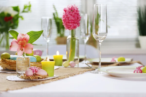 Beautiful holiday Easter table setting — Stock Photo, Image