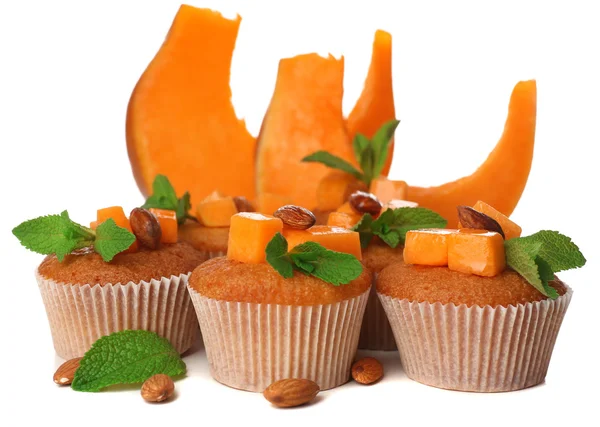 Muffin di zucca saporiti, isolati su bianco — Foto Stock