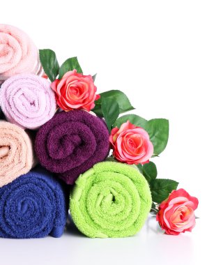 renkli havlu üzerinde beyaz izole