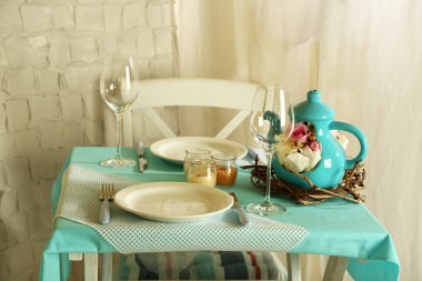 güzel tatil Paskalya Tablo ayarı açık renkli üzerinde mavi tonlarında 