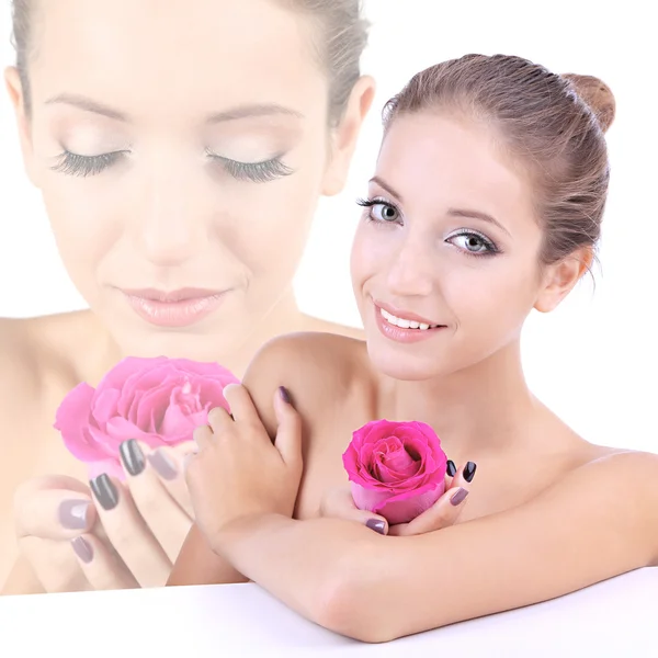 Hermosa chica con rosa primer plano —  Fotos de Stock