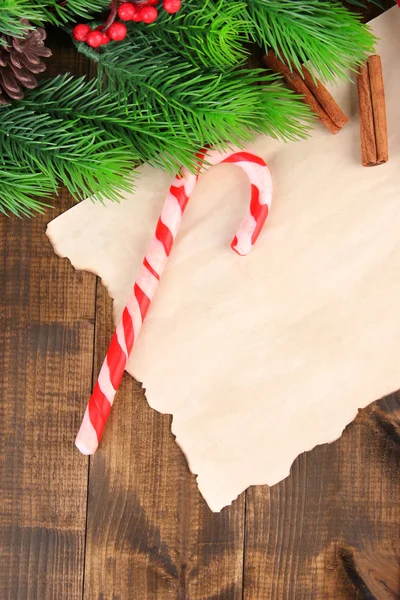 Weihnachtskarte auf Holzgrund — Stockfoto