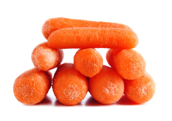 Детские морковные палочки изолированы на белом — стоковое фото