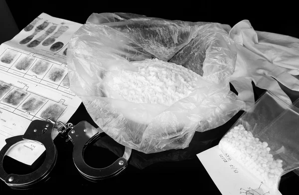 Heroin consignments found of drug control employees — Stock Photo, Image