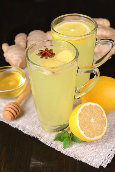 Healthy ginger tea with lemon and honey on table close-up — Stock Photo, Image