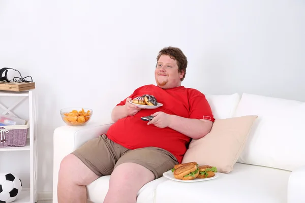 Lazy overweight male — Stock Photo, Image