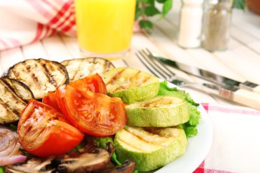 Lezzetli ızgara sebzeler