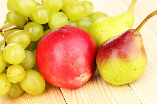 Rijpe zoete vruchten — Stockfoto