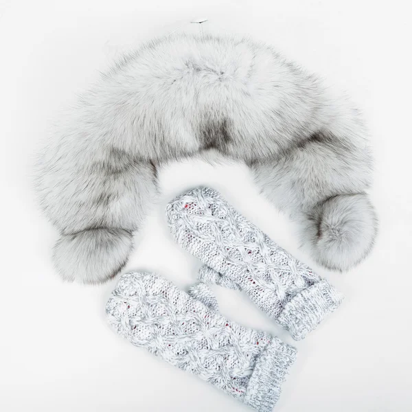 Winter cap and mittens — Stock Photo, Image