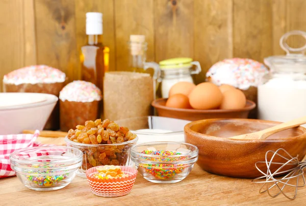 Kue Paskah yang disiapkan di dapur — Stok Foto