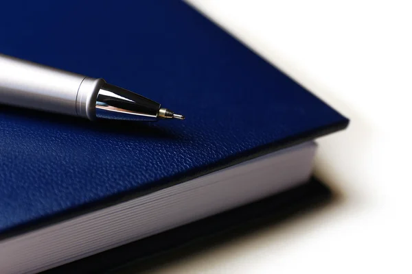 Pen on book, close up — Stock Photo, Image