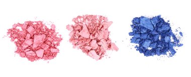 Ezilmiş göz farı beyaza izole edilmiş.