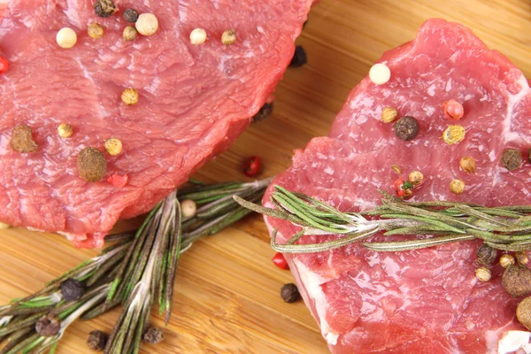 Raw beef meat — Stock Photo, Image