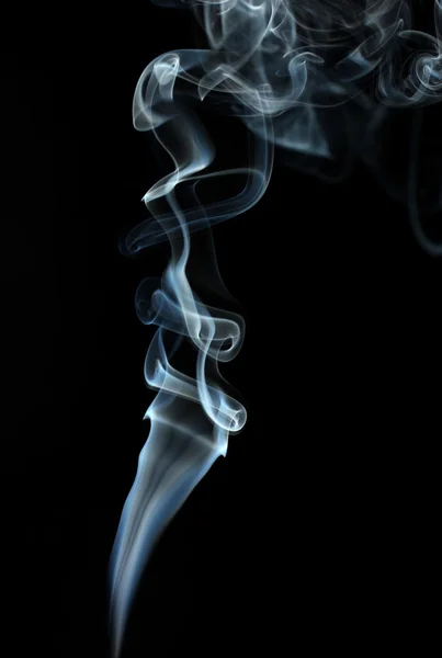 Humo abstracto sobre fondo negro — Foto de Stock