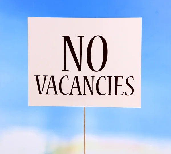 Naamplaatje met inscriptie geen vacatures op lichte achtergrond — Stockfoto