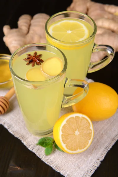 Healthy ginger tea with lemon and honey on table close-up — Stock Photo, Image