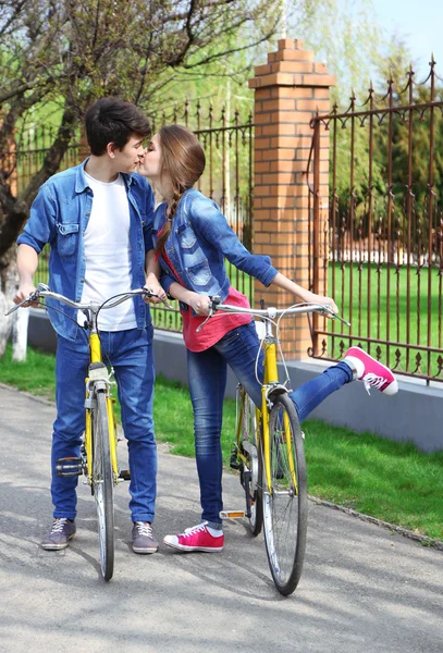 Casal jovem — Fotografia de Stock