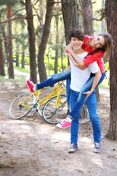 Young couple — Stock Photo, Image