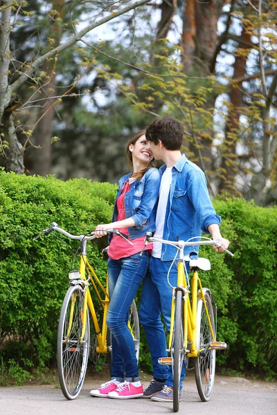 Casal jovem — Fotografia de Stock