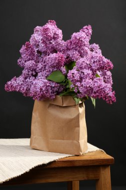 Eflatun çiçekler çok güzel