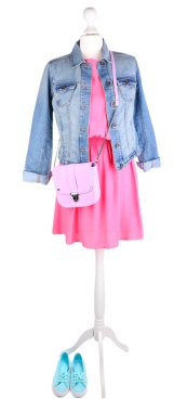 kadın giyim üzerine manken