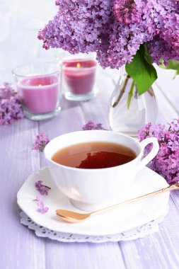 Eflatun çiçekler çok güzel