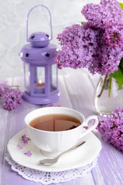 Eflatun çiçekler çok güzel