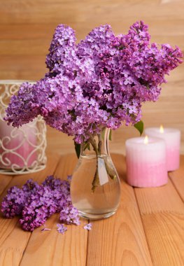 Eflatun çiçekler çok güzel