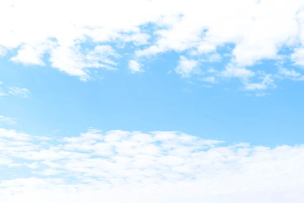 Nubes blancas — Foto de Stock