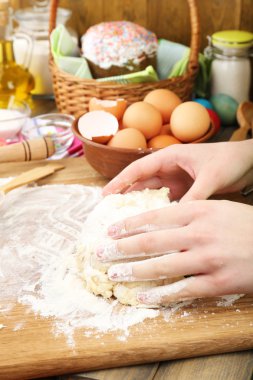 Mutfakta hazırlanması Paskalya kek