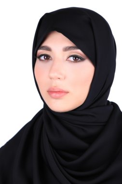 gri arka plan üzerinde güzel Müslüman Arap kadın
