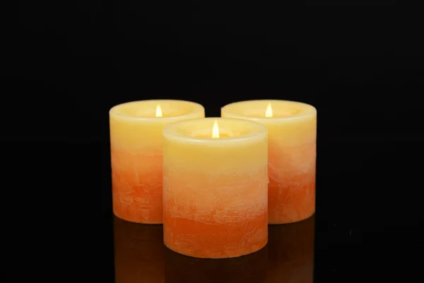 Lindas velas isoladas em preto — Fotografia de Stock