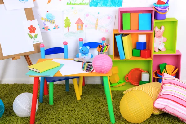 Interior da sala de aula na escola — Fotografia de Stock