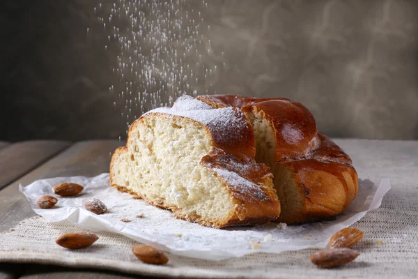 Pastel en la mesa — Foto de Stock