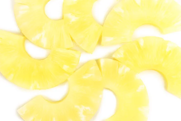 Φέτες ανανά που απομονώνονται σε λευκό — Φωτογραφία Αρχείου