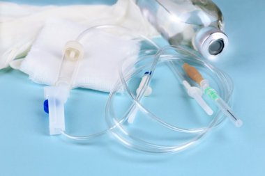 Tek kullanımlık infüzyon mavi arka plan ayarla