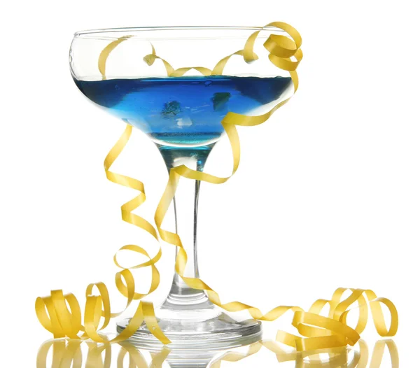 Glass of cocktail and streamer after party isolated on white — Stock Photo, Image