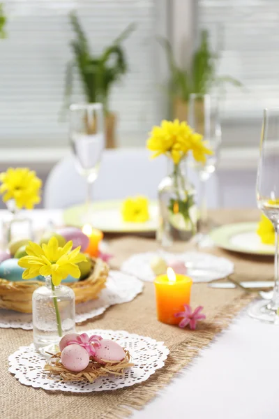 Schöne Feiertage Ostern Tisch decken — Stockfoto