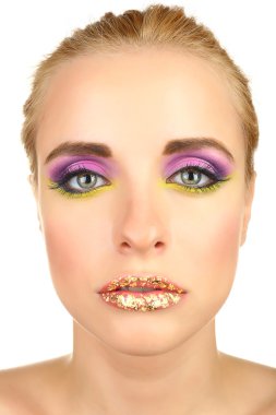 güzel bir kadın ile üzerine beyaz izole, parlak bir makyaj