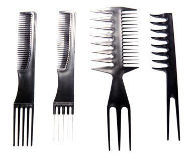 profesyonel tarak üzerine beyaz izole