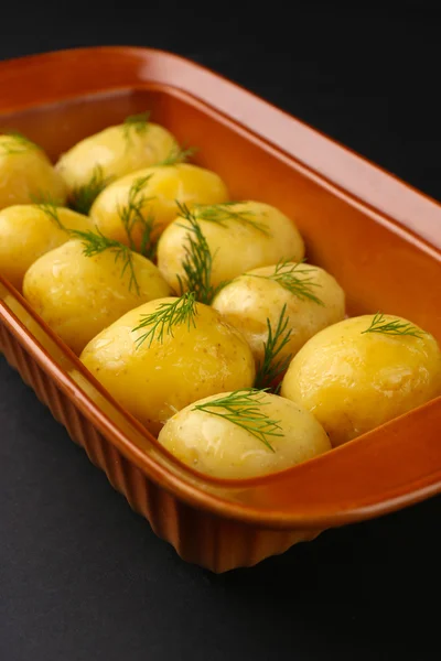 Jonge gekookte aardappelen, close-up — Stockfoto