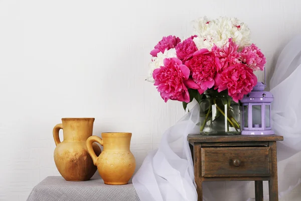 Beautiful composition with pink peonies — Stock Photo, Image