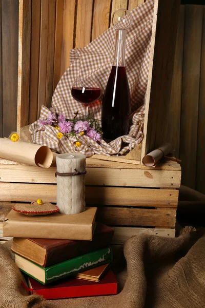 Bella natura morta con bottiglie di vino — Foto Stock