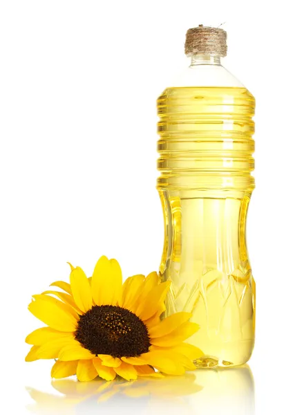 Olio in bottiglia e girasole, isolato su bianco — Foto Stock