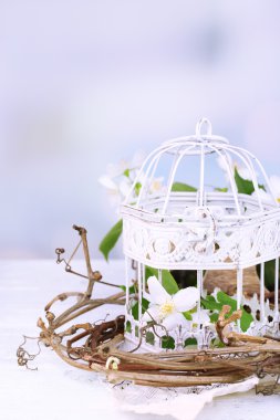 Yasemin çiçekleri ile güzel bahar kompozisyon