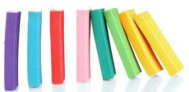 Çocuk parlak hamuru üzerine beyaz izole