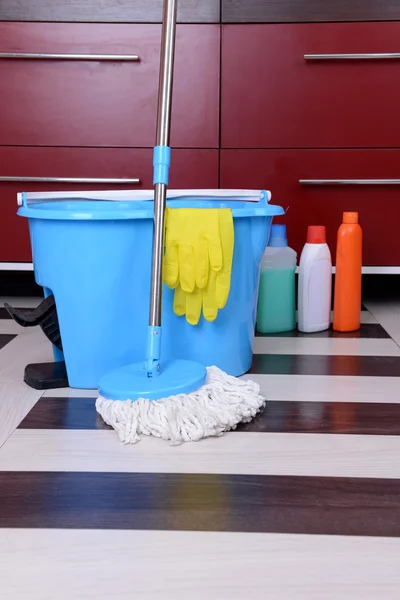 House cleaning with  mop — Stock Photo, Image